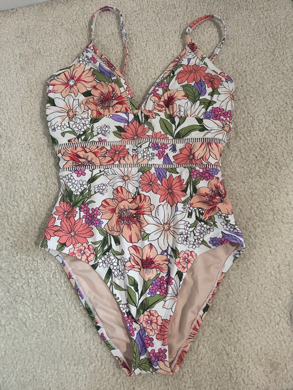 Kona Sol ladder Trim Medium Coverage One Piece Swimsuit Multi-Color Floral Small